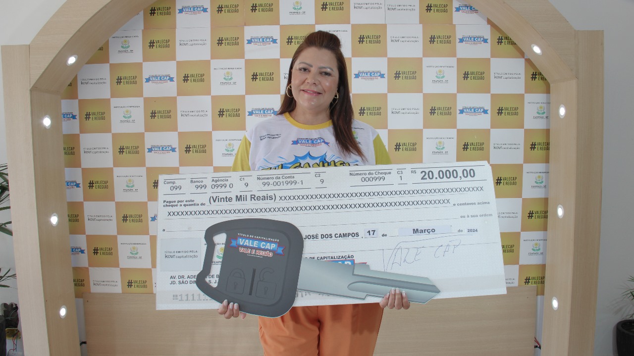 Moradora de Jacareí ganha uma Fiat Toro mais 20 mil e vai realizar o sonho de sua vida